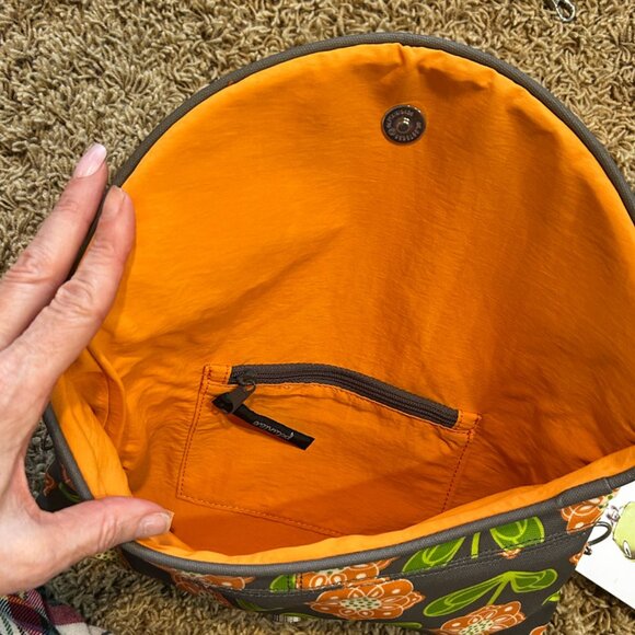 NWT Petunia Pickle Bottom Change It Up Diaper Bag Clutch in Santiago Sunset - Picture 3 of 12